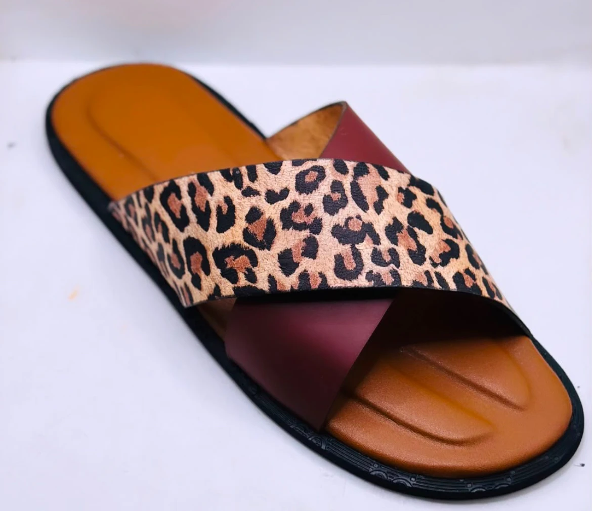 Sandales en cuir, image 1